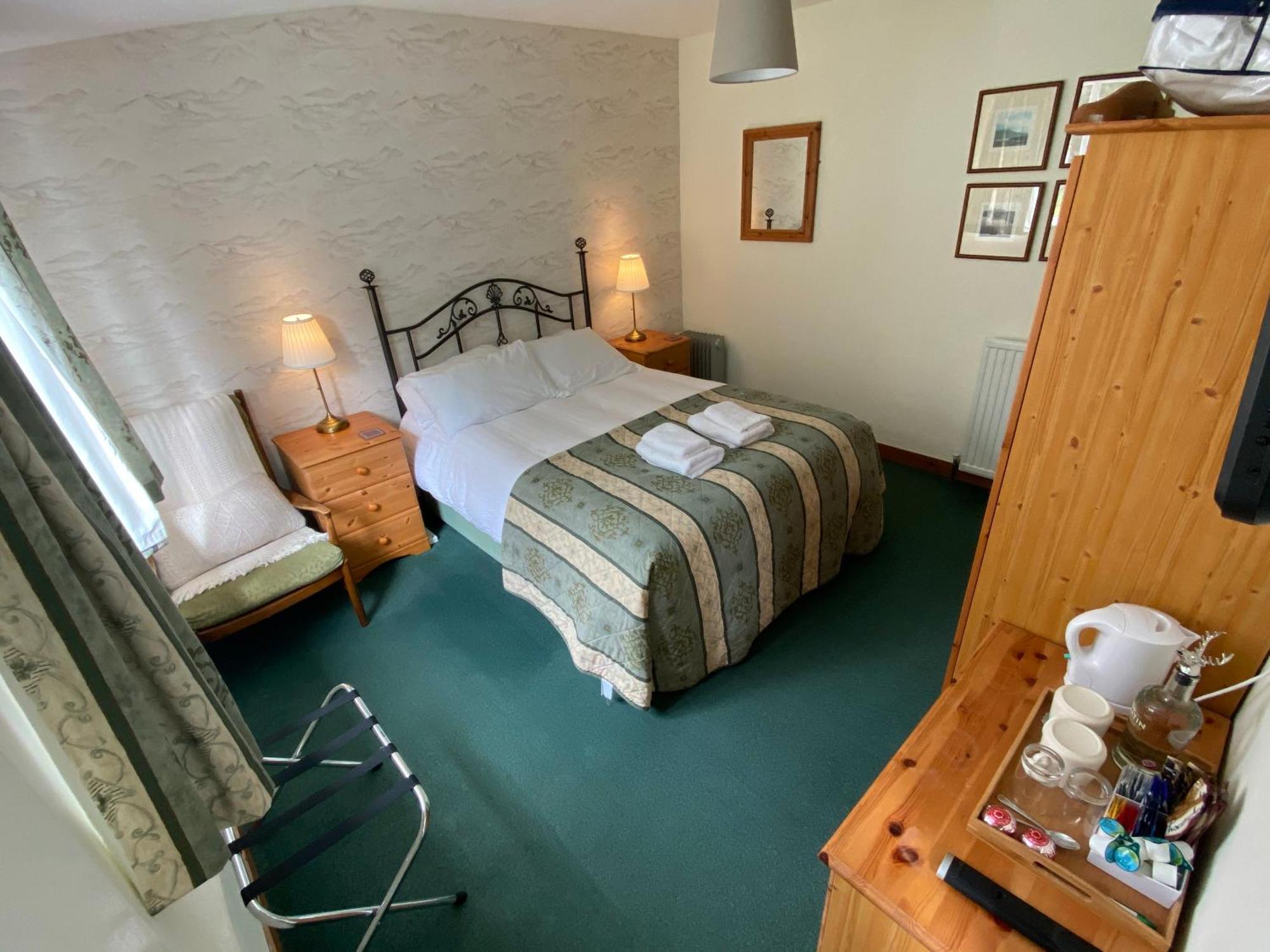 Glenan Lodge Self Catering Tomatin Екстер'єр фото